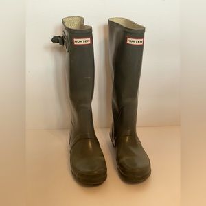 Hunter Rain Boots | Army Green | Size 6M/7F